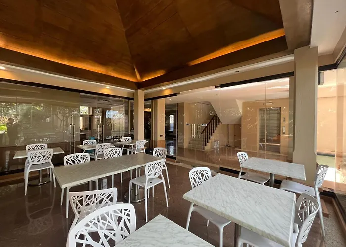 Coralpoint Gardens & Residences Resort
