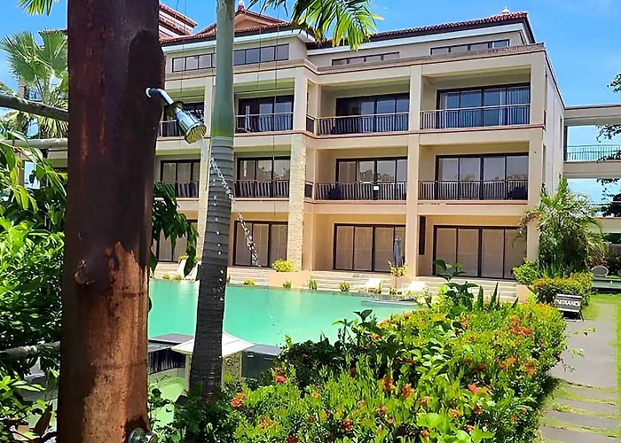 Coralpoint Gardens & Residences