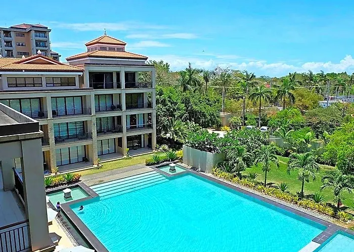 Coralpoint Gardens & Residences 3* 막탄
